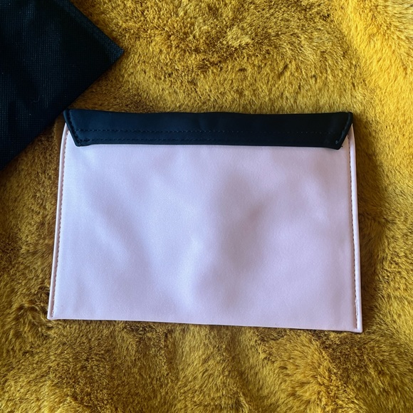 NWT Prada Beauty Pochette Hand Pouch Envelope Clutch in Pink Black - Picture 4 of 5